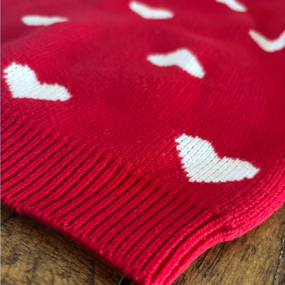 Red Heart Pattern Sweater - Picture 6 of 6
